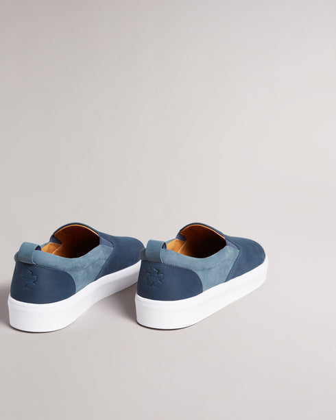 <P>Nubuck Casual Elastic Sneaker</P>